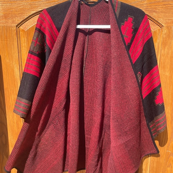 NWOT Alpaca Ruana, Navajo, Red/Black/Brown (One Size) - Picture 9 of 15